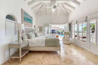 Luxury Villa Photo #21