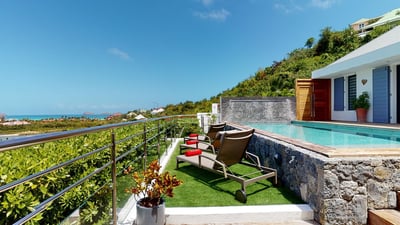 Luxury Villa Photo #3
