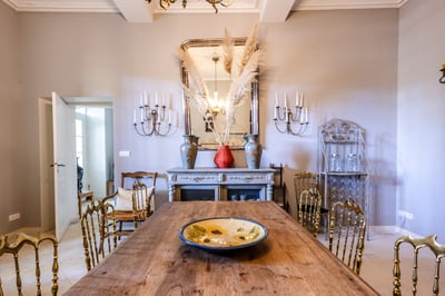 Luxury Villa Photo #18