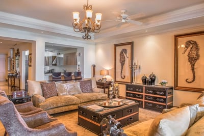 Luxury Villa Photo #8