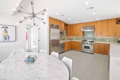 Luxury Villa Photo #11