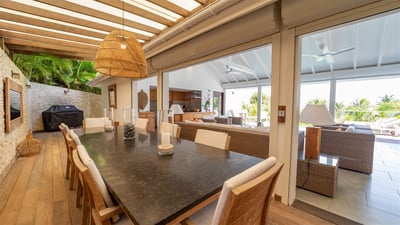 Luxury Villa Photo #11