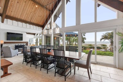 Luxury Villa Photo #17