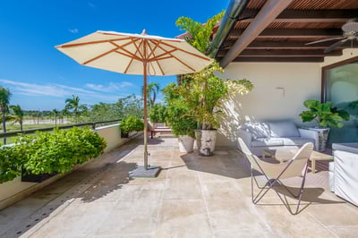 Luxury Villa Photo #3