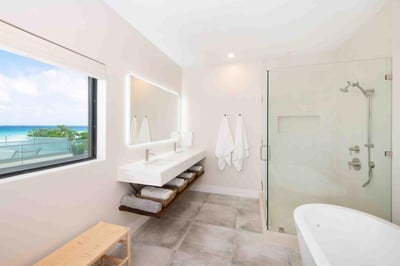 Luxury Villa Photo #32