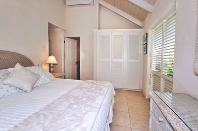 Luxury Villa Photo #10
