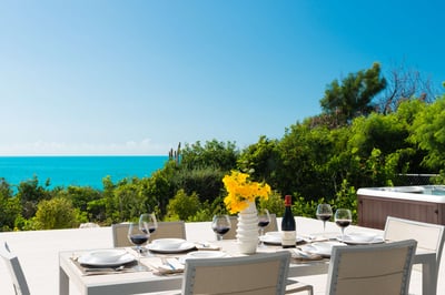 Luxury Villa Photo #9