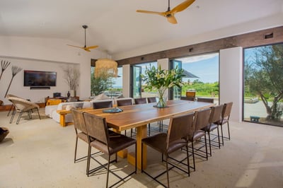 Luxury Villa Photo #12