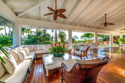 Luxury Villa Photo #15
