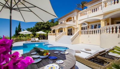 Luxury Villa Photo #12