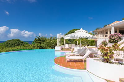 Luxury Villa Photo #4