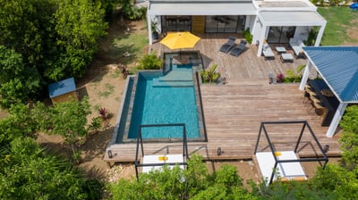 Luxury Villa Photo #4