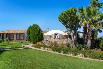 Luxury Villa Photo #45