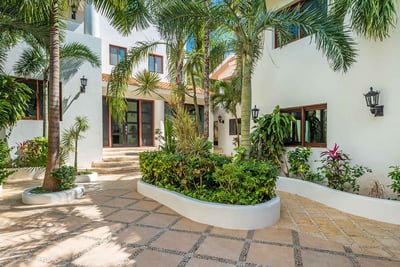 Luxury Villa Photo #62