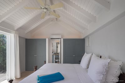 Luxury Villa Photo #13