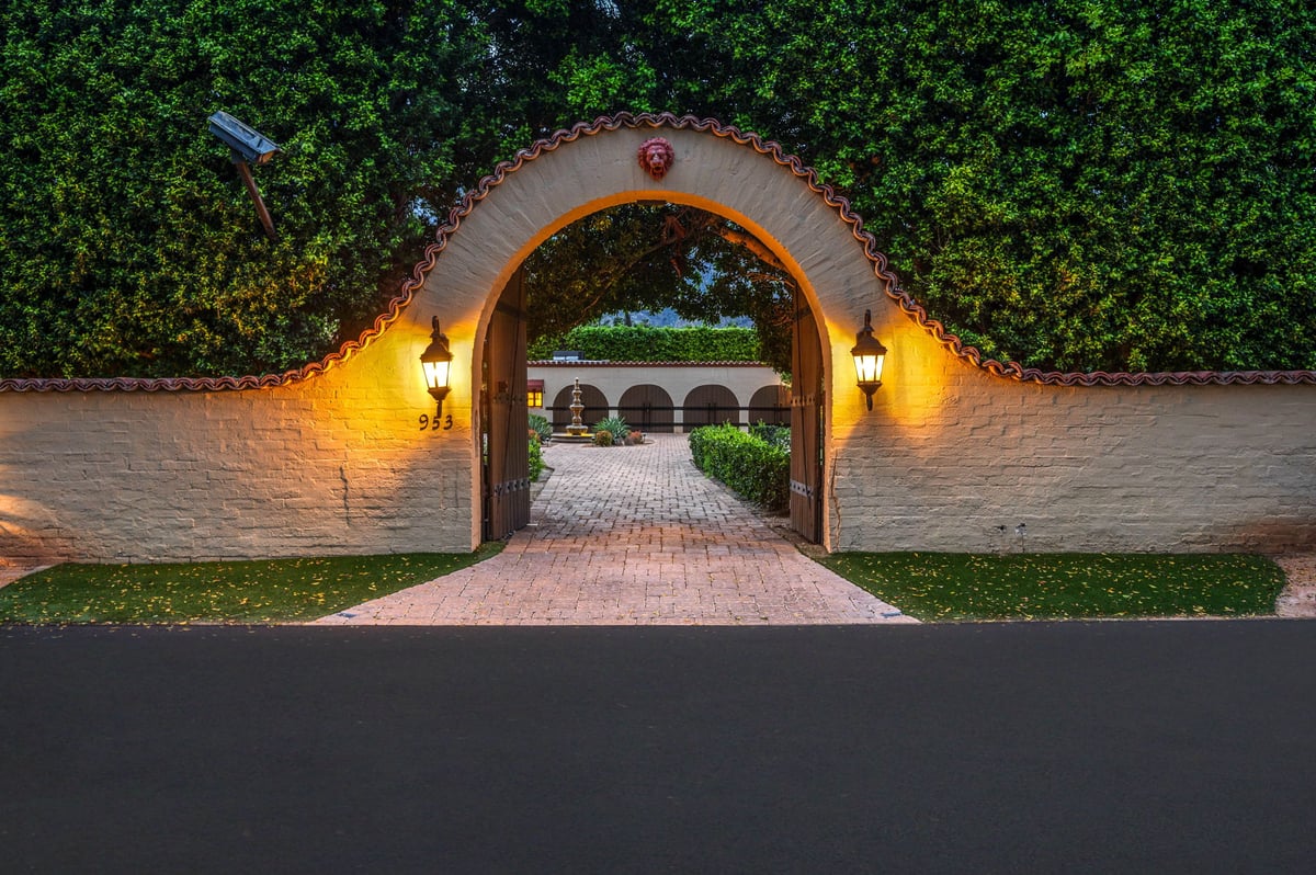 Sand Acre Estate