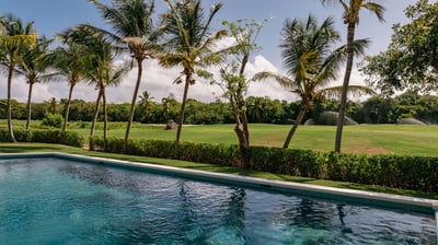 Luxury Villa Photo #9