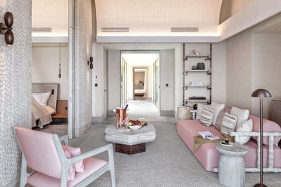 Luxury Villa Photo #3