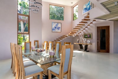 Luxury Villa Photo #23