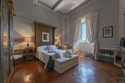 Luxury Villa Photo #28