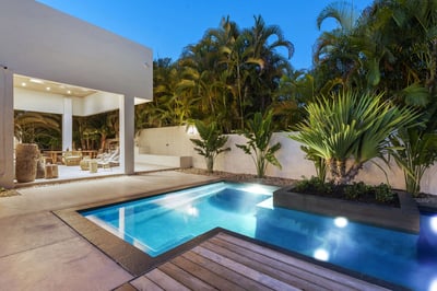Luxury Villa Photo #8