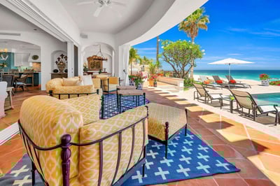 Luxury Villa Photo #17