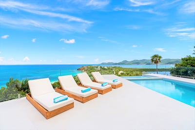 Luxury Villa Photo #3