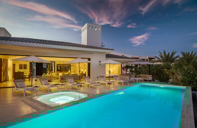 Luxury Villa Photo #4