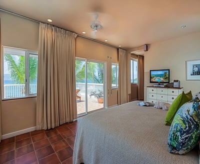 Luxury Villa Photo #20