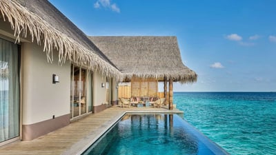 Luxury Villa Photo #3