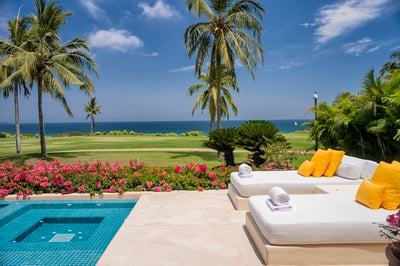 Luxury Villa Photo #2