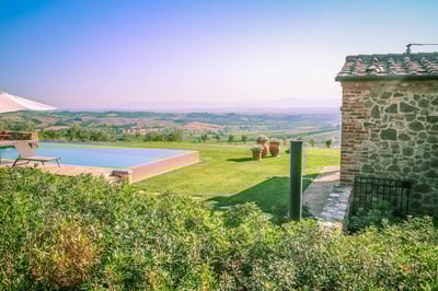 Luxury Villa Photo #3