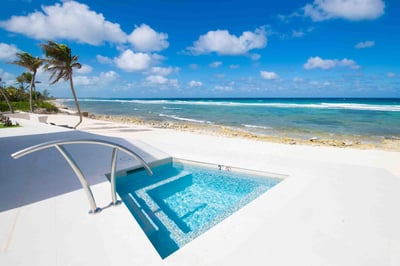 Luxury Villa Photo #8