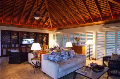 Luxury Villa Photo #16