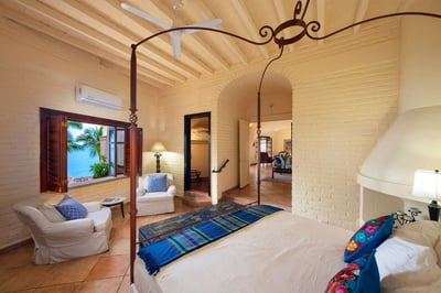 Luxury Villa Photo #41