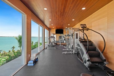 Luxury Villa Photo #43
