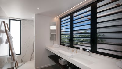 Luxury Villa Photo #33