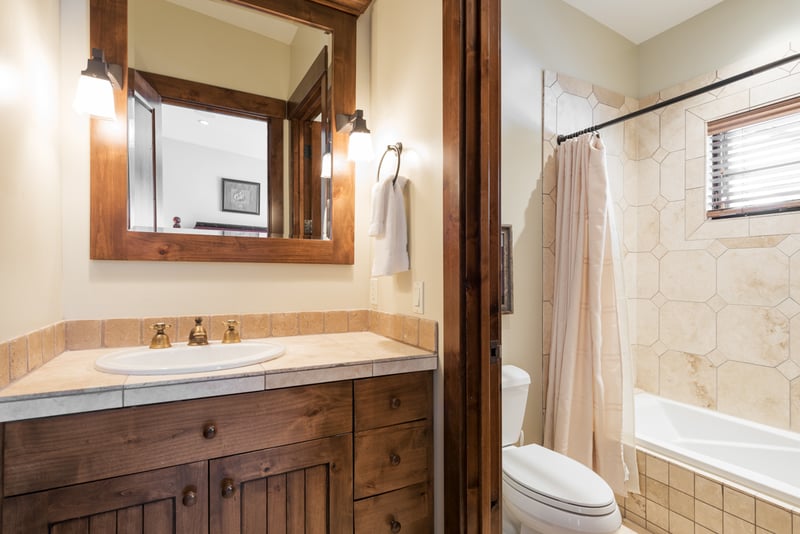 Silver Star 4 BDM Cottage with Spa