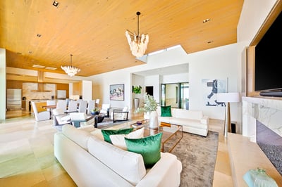 Luxury Villa Photo #24