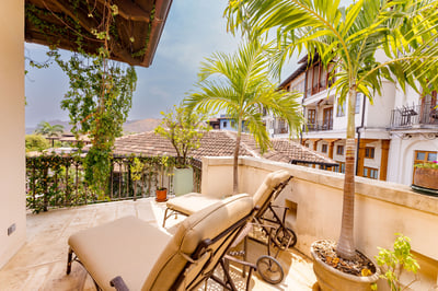 Luxury Villa Photo #5