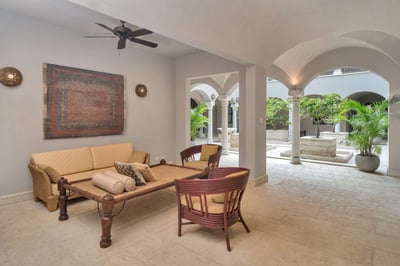 Luxury Villa Photo #29