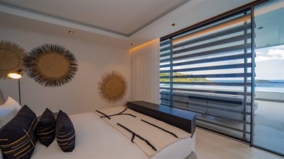 Luxury Villa Photo #49