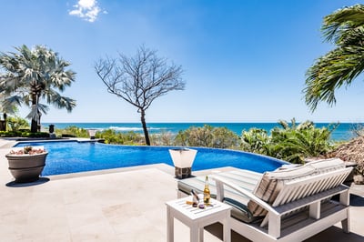 Luxury Villa Photo #8
