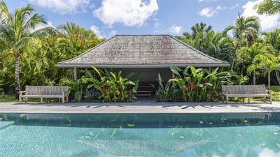 Luxury Villa Photo #8
