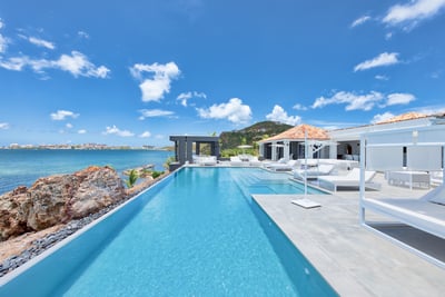 Luxury Villa Photo #12