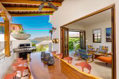 Luxury Villa Photo #6
