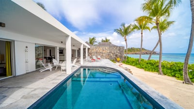 Luxury Villa Photo #2
