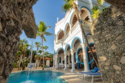 Luxury Villa Photo #10
