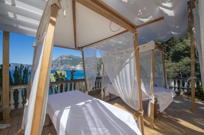 Luxury Villa Photo #15