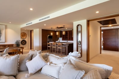 Luxury Villa Photo #14
